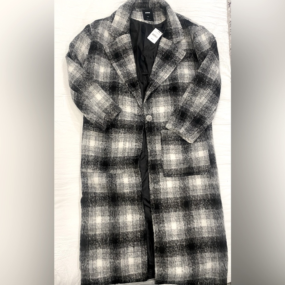 New- Cotton On black and white oversized pocket coat size small